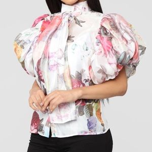 Beautiful Floral Buttoned Front Blouse
